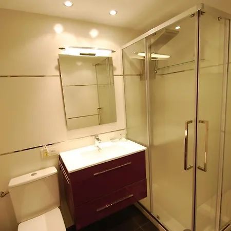 Duplex In The Huca Area, 3 Bedrooms, 2 Bathrooms, Garaje, Wifi Ов'єдо